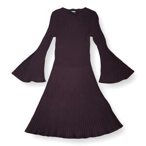 Roz & Ali Plum Long Bell Sleeve Ribbed Knit Midi Dress With Eyelet Detail US S